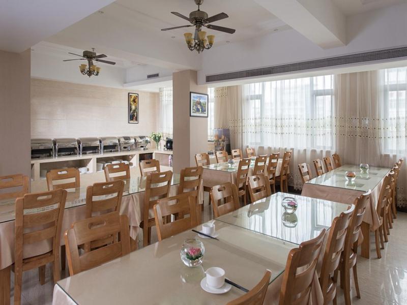 Vienna International Hotel Jieyang Chaoshan Airport Екстериор снимка