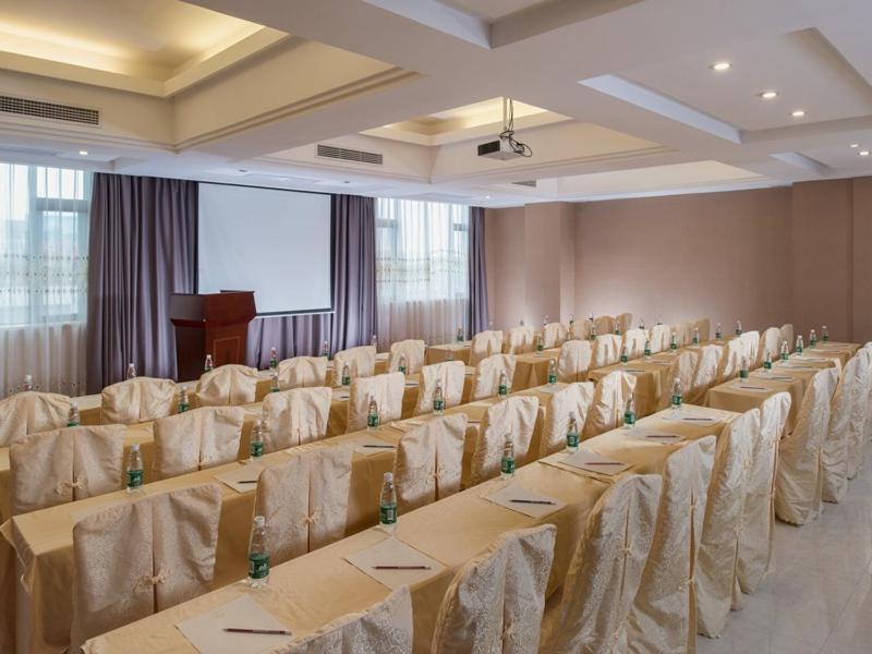 Vienna International Hotel Jieyang Chaoshan Airport Екстериор снимка